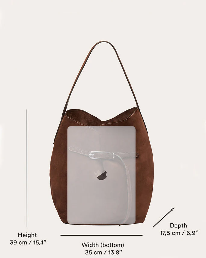 Belted Bucket Bag Large | Black Leather - Image 8