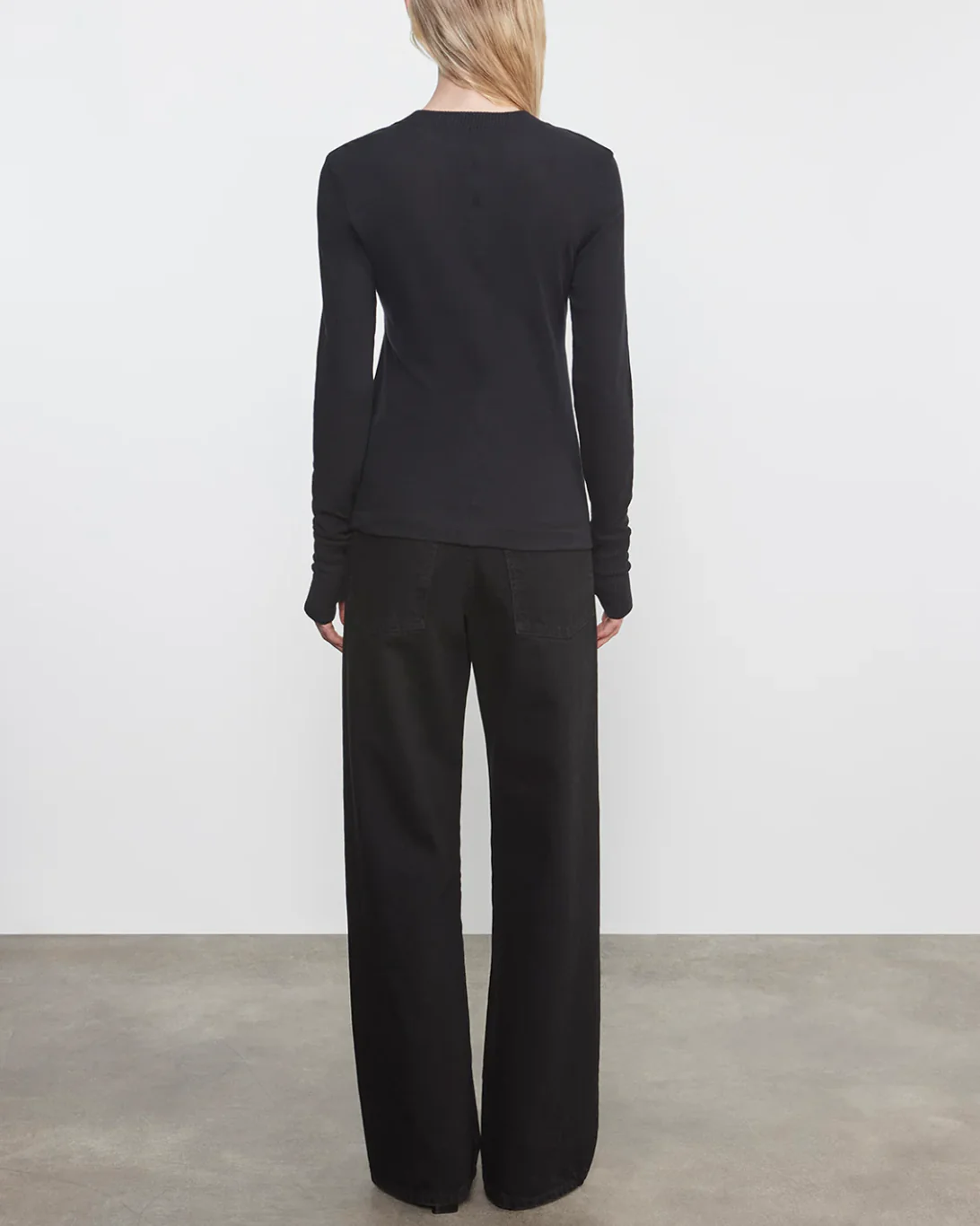 Cashmere Easy Cuffed Crew | Black - Image 3