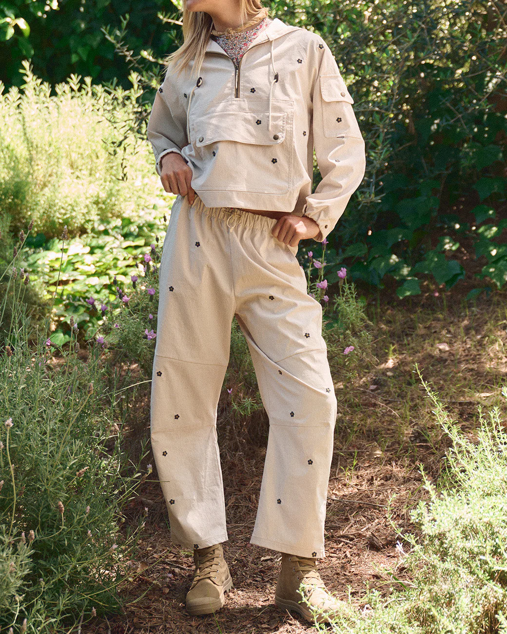 Embroidered Outpost Pant | Cream w/ Daisies - Image 4