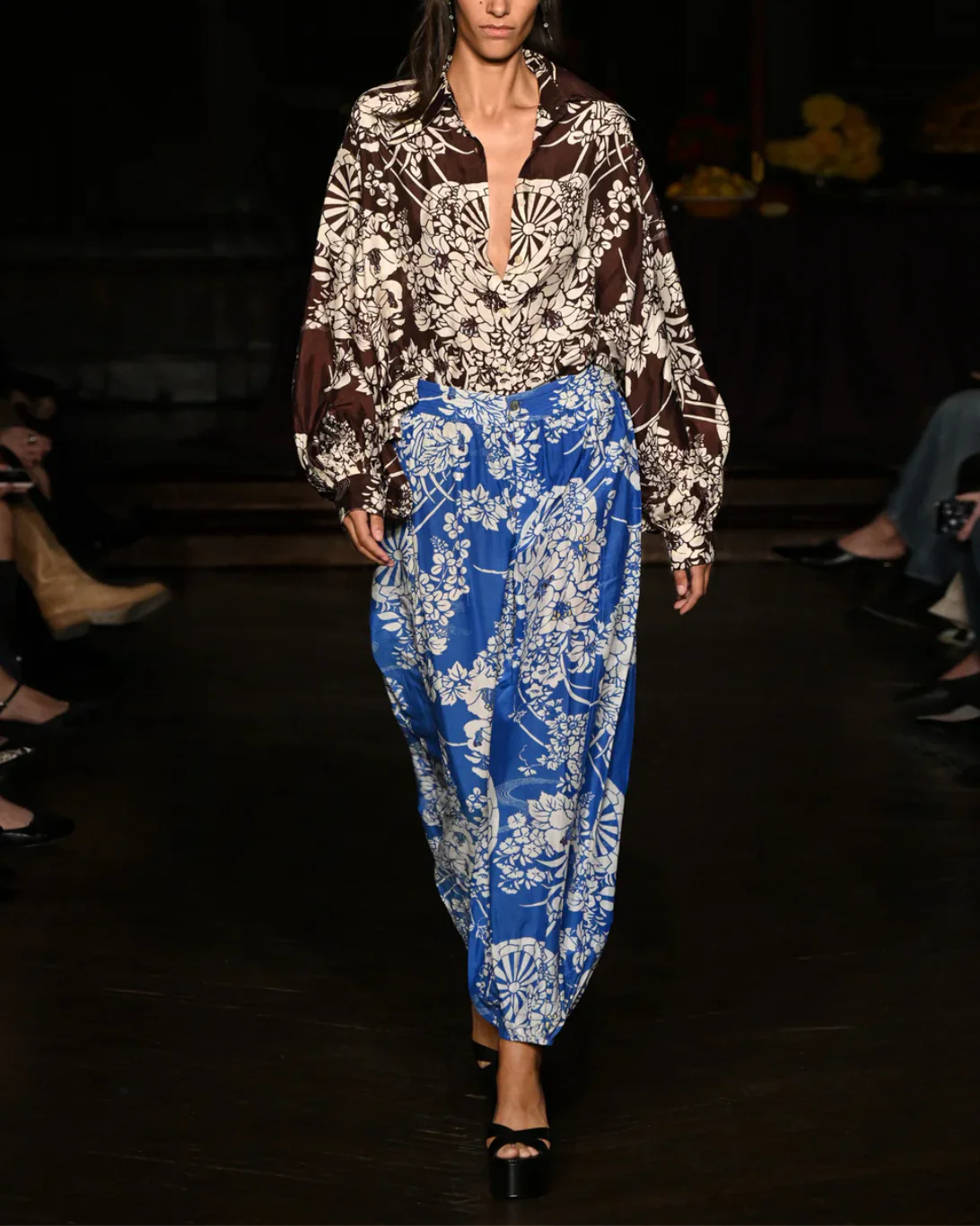 Emery Auburn Spoke Silk Shirt | Dark Brown - Image 3