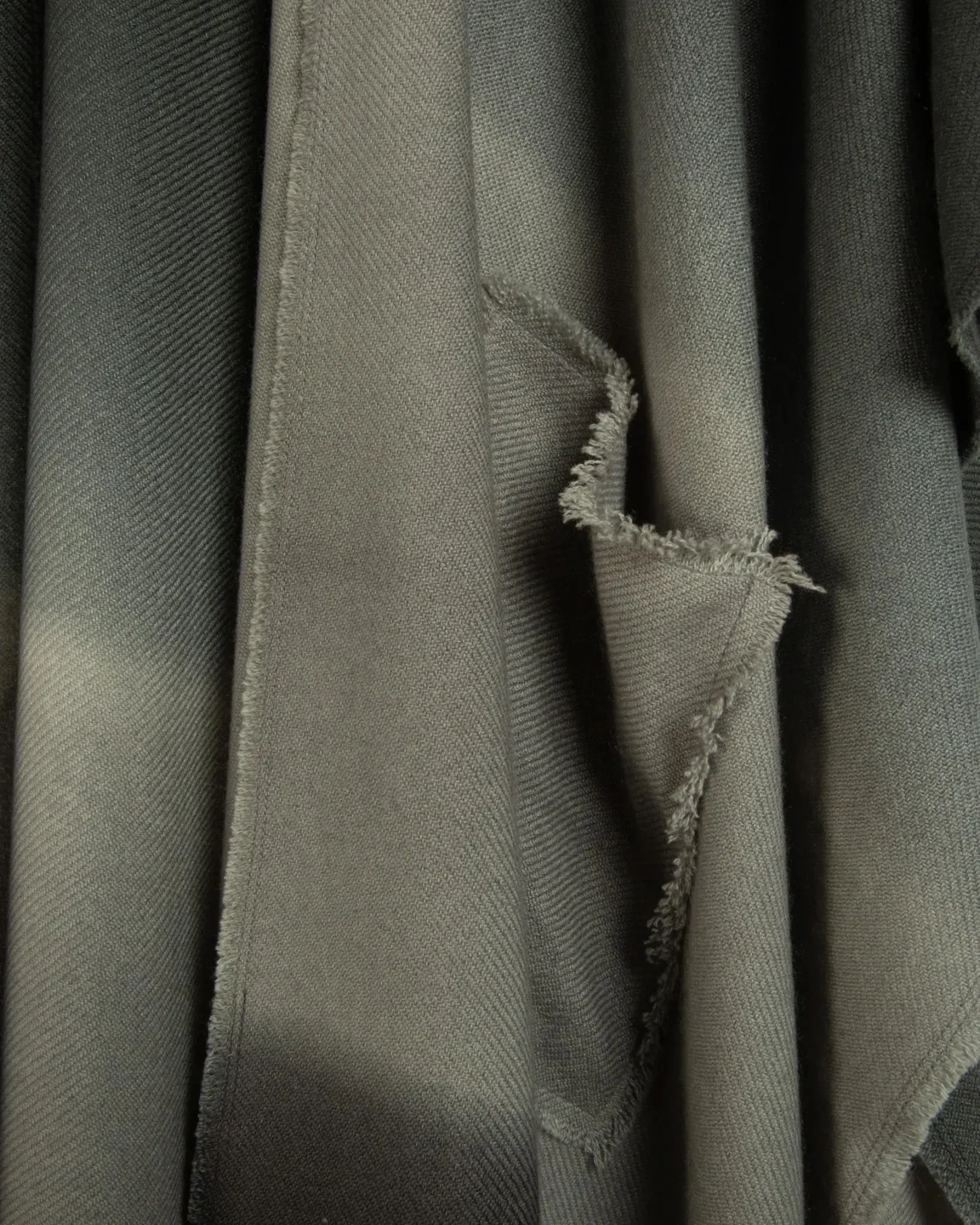 Flowing Cashmere Coat | Grey - Image 8