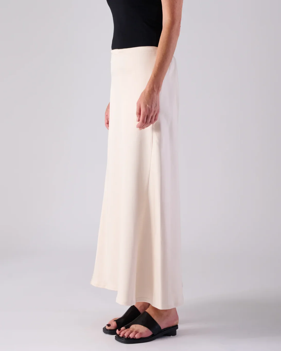 Jeniffer Flair Skirt | Vanilla - Image 4