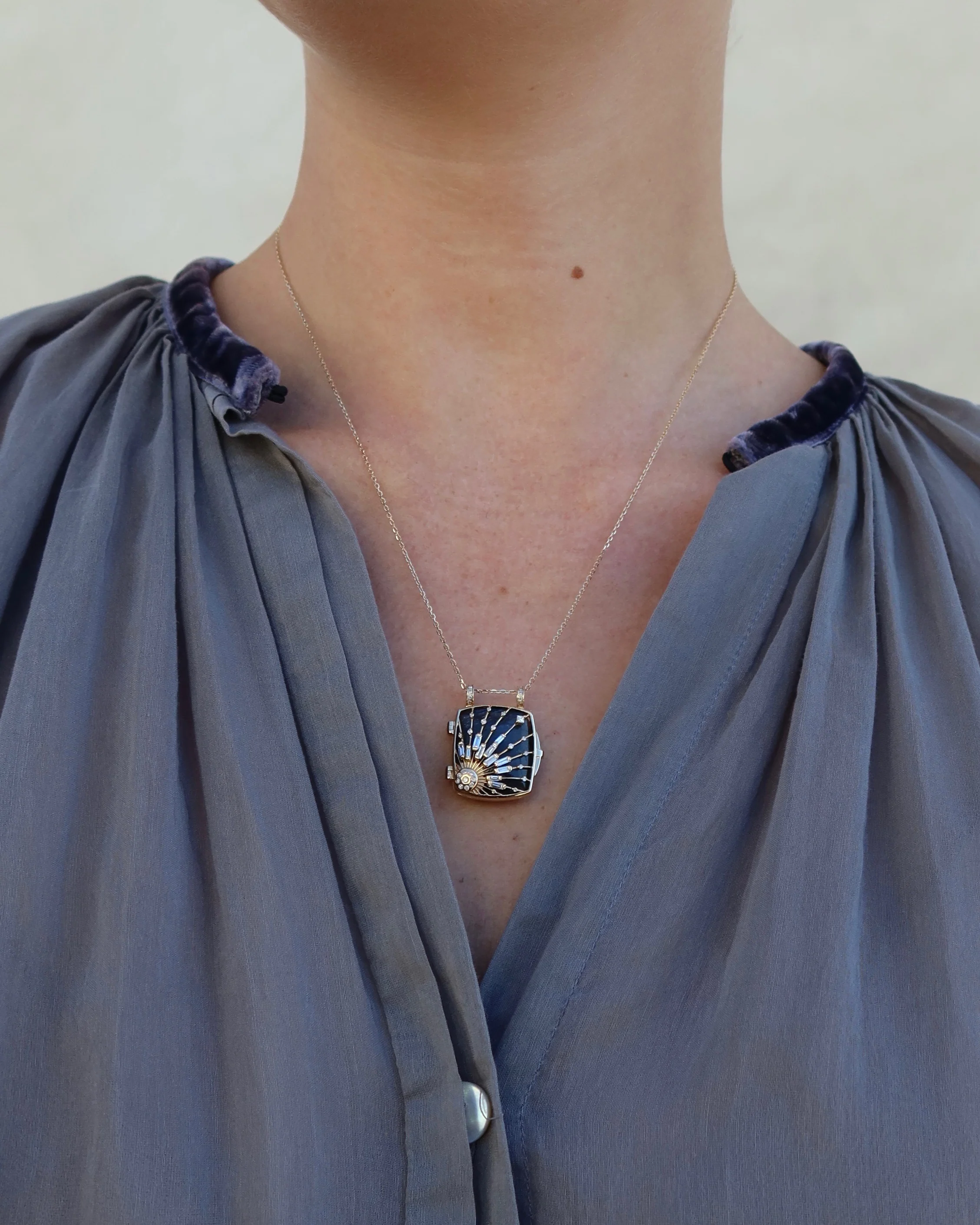 Labradorite Sun Beam Locket - Image 2