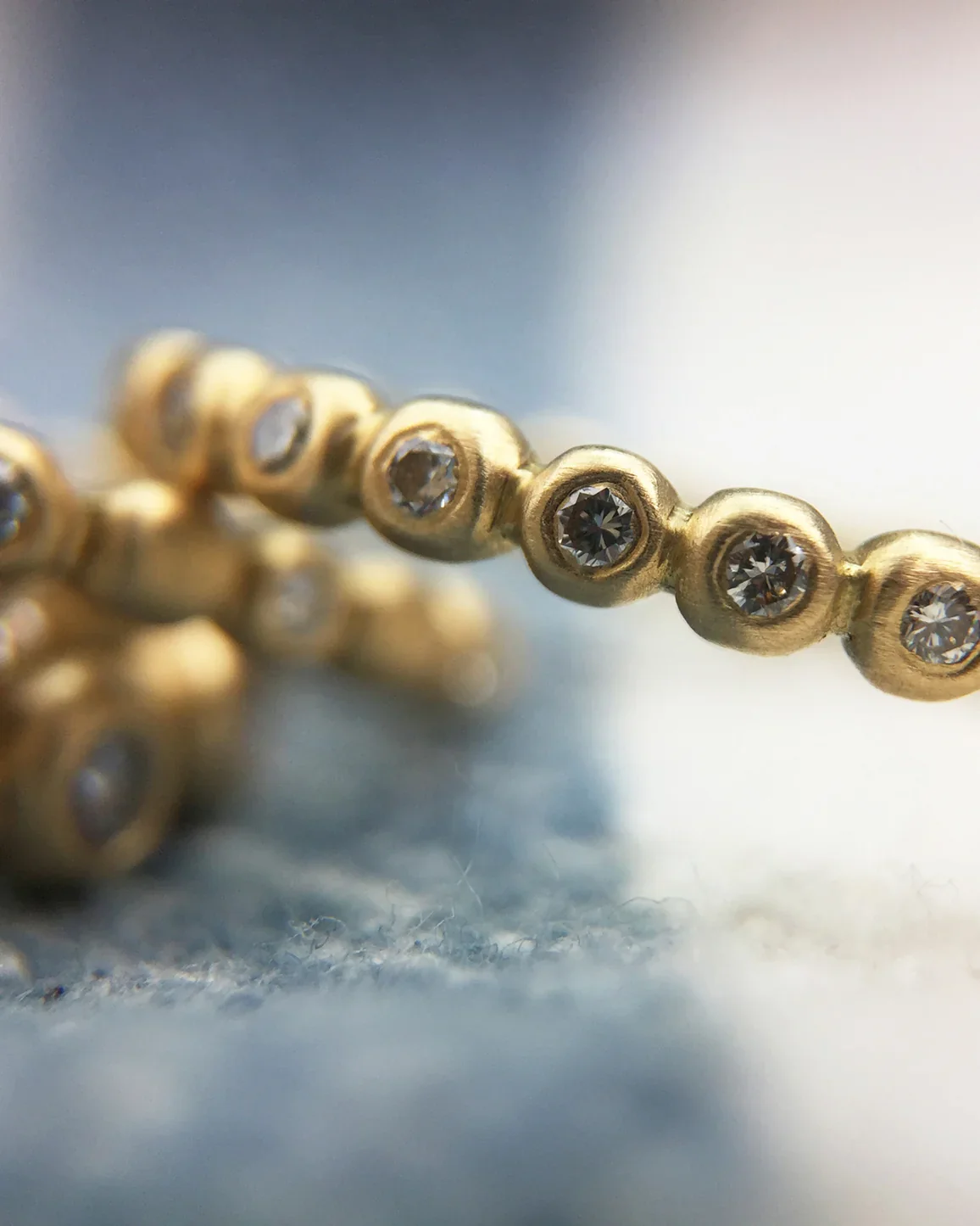 Porch Band | 1.25 mm Diamonds 18k Gold - Image 3