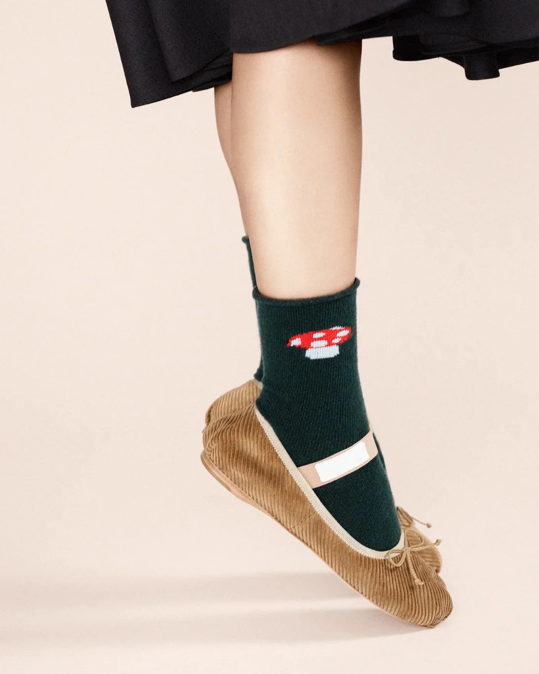 Red Cap Cashmere Crew Sock - Image 2