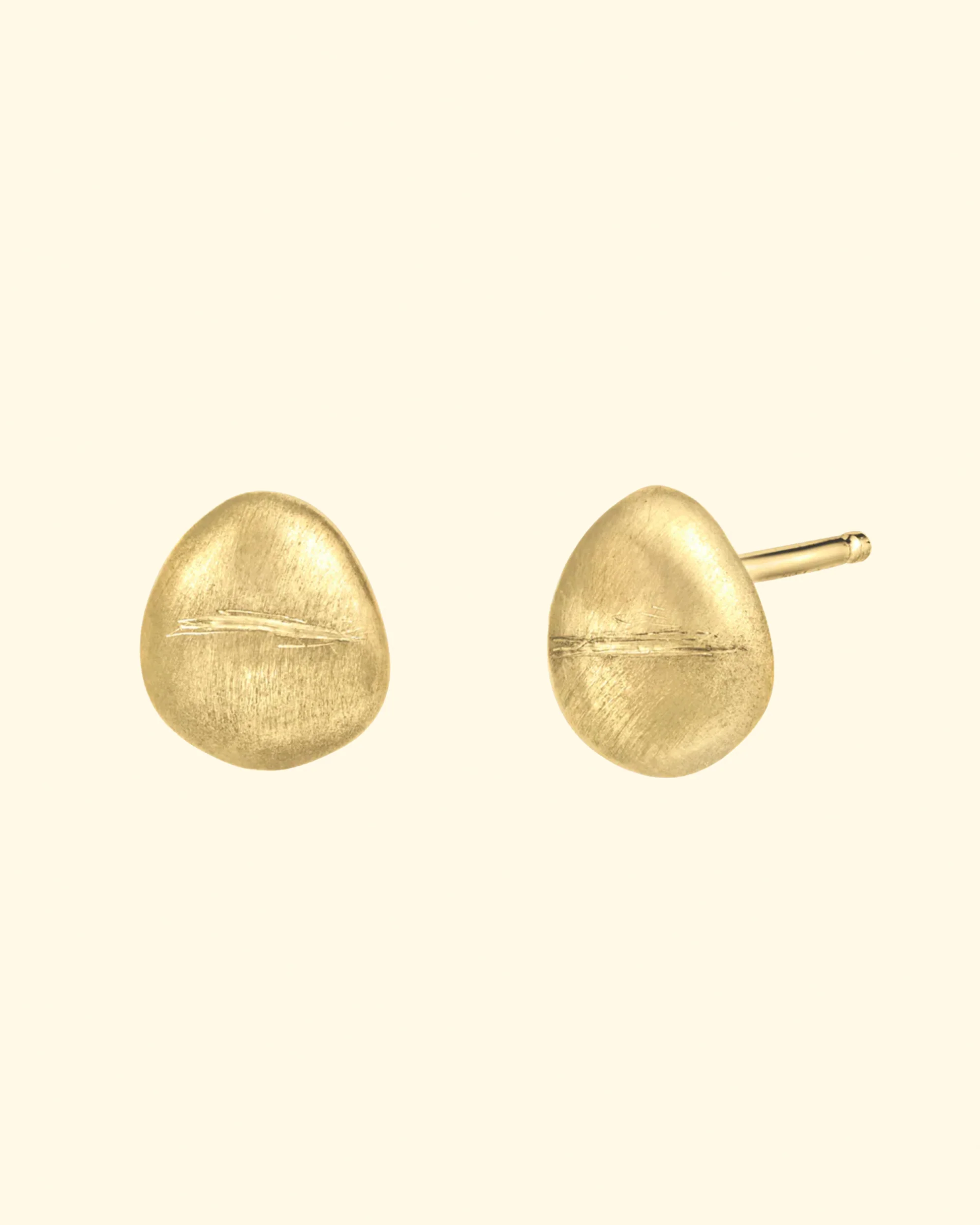 Tata Studs With Engraved Scars