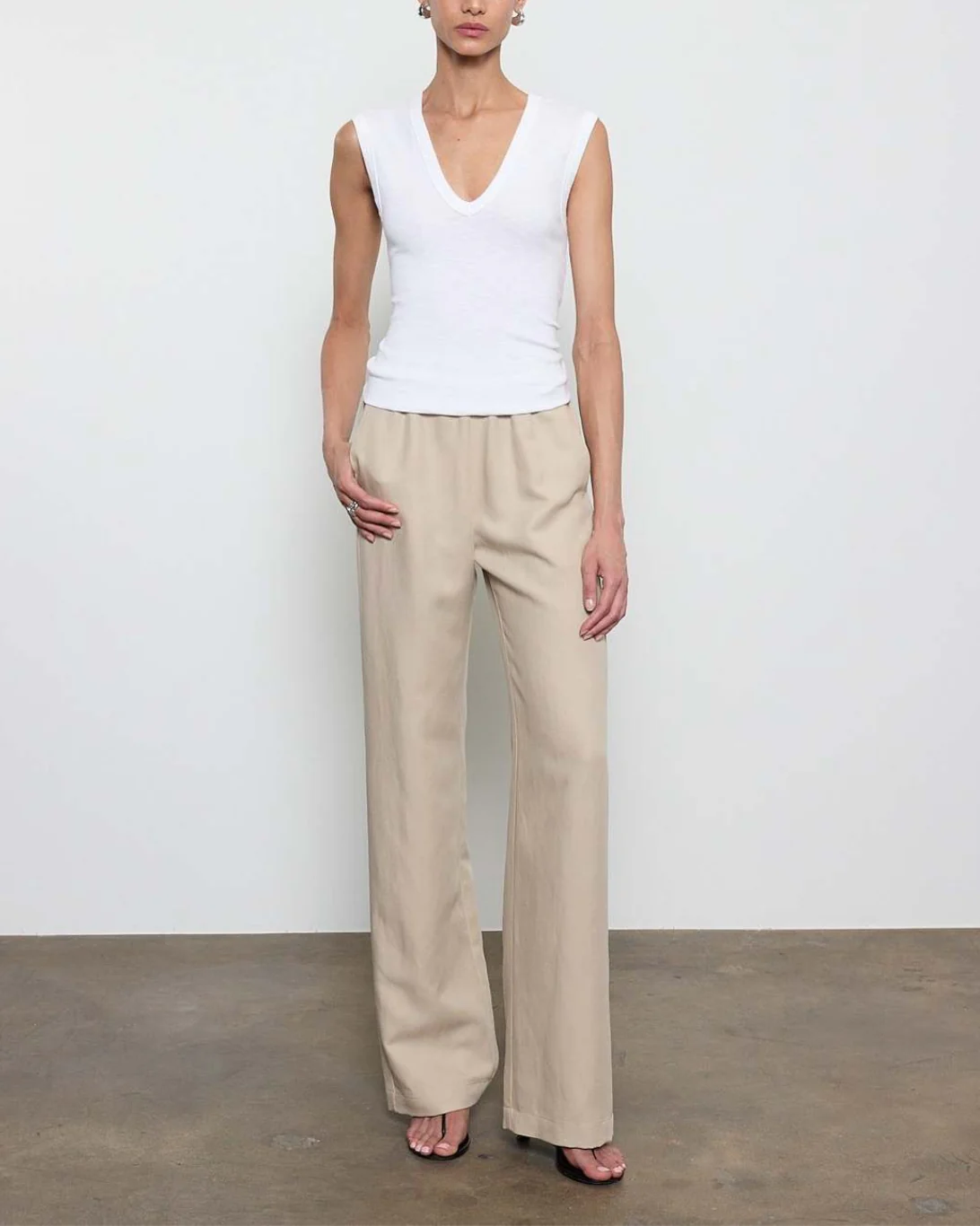 Textured Rib Sleeveless V | White