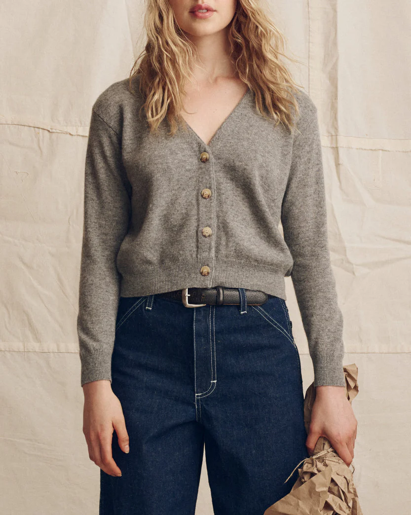 The Cashmere Tiny V Neck | Heather Grey - Image 2
