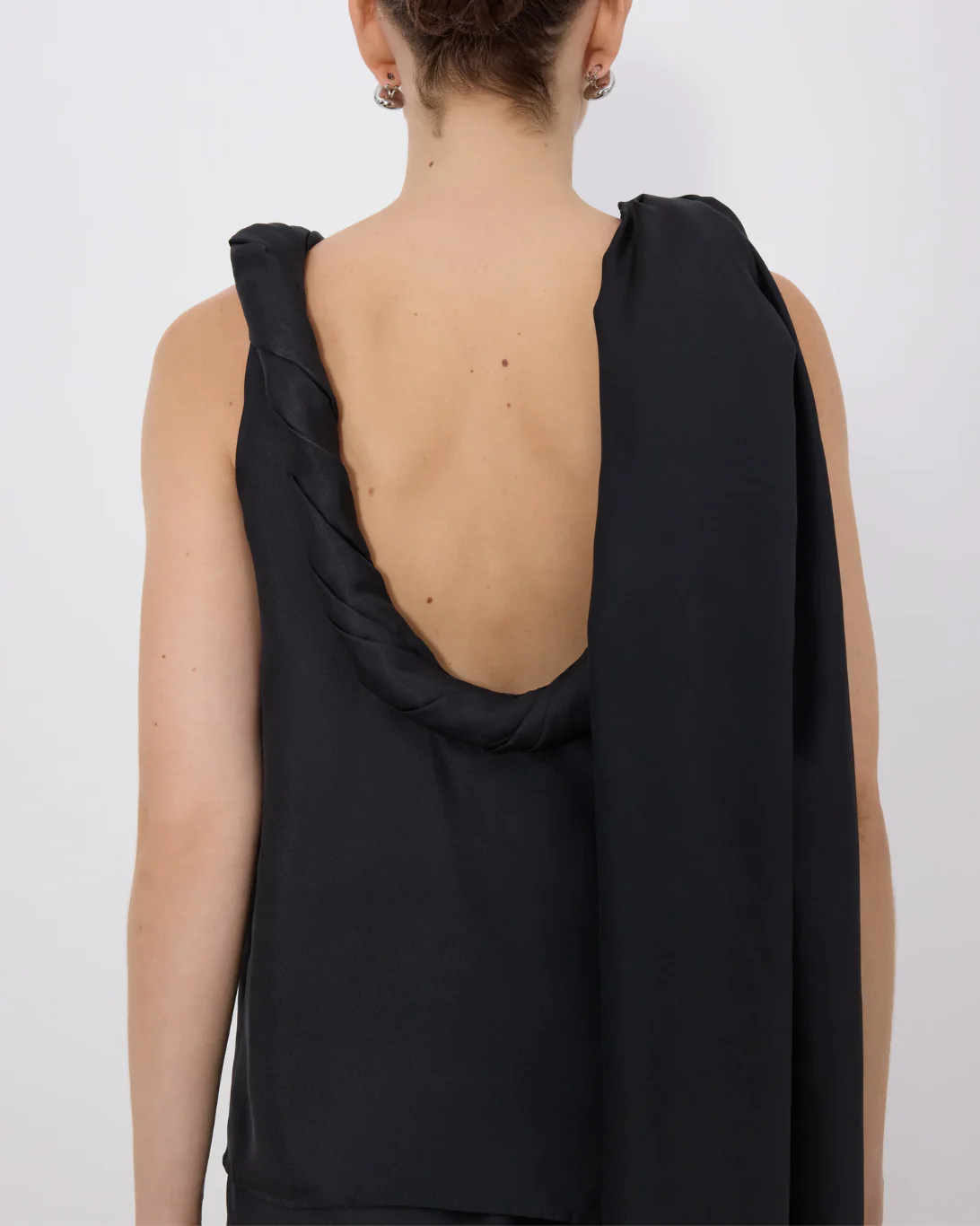 Wilma Twisted Collar Top | Black - Image 5