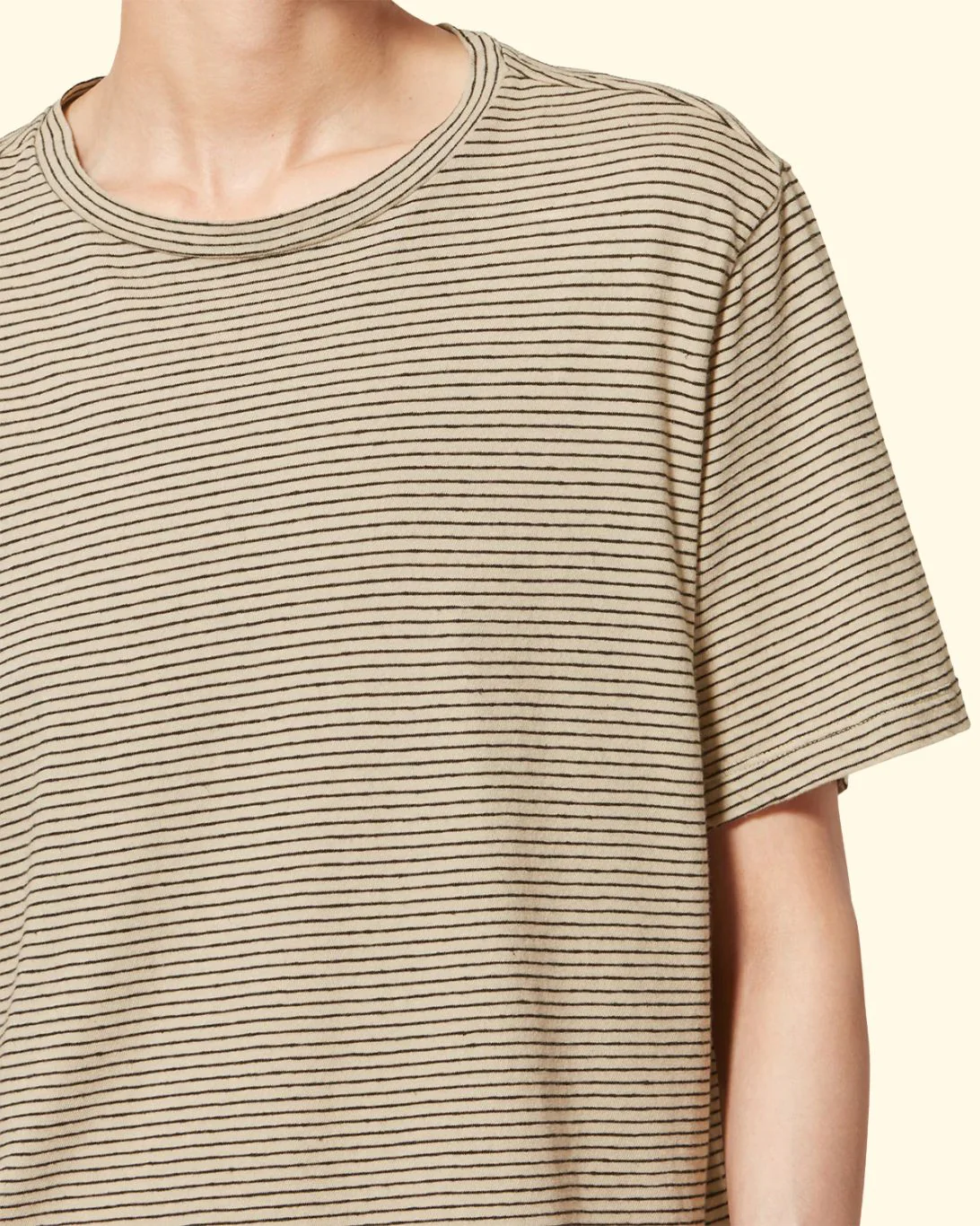 Zewel T-Shirt | Black/Beige - Image 5